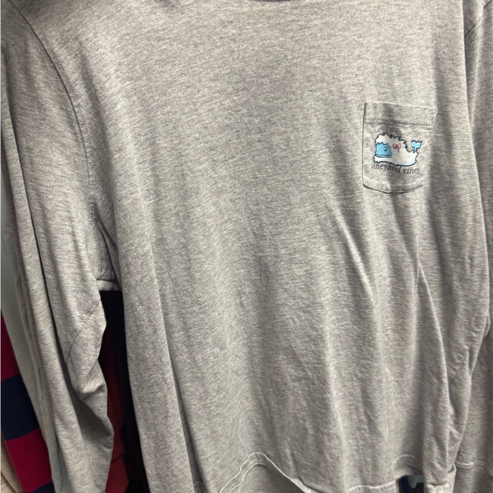 Gray Long Sleeve Shirt with Pocket Logo Yeti Vineyard Vines like new XL